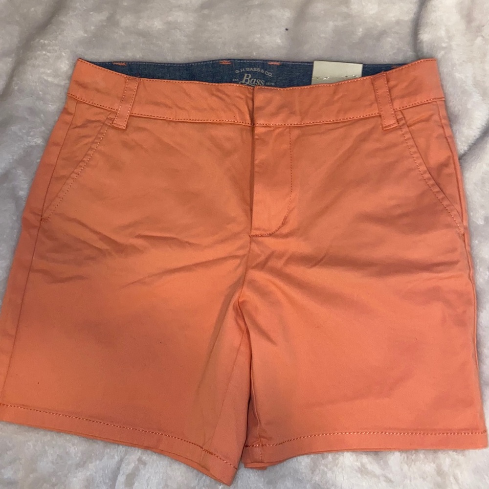 G.H. Bass Everyday Short